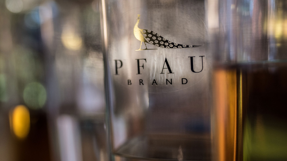 Schnaps von Pfau Brand