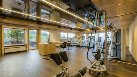 Fitnessraum im Wellnesshotel Feuerberg auf der Gerlitzen Alpe in Kärnten