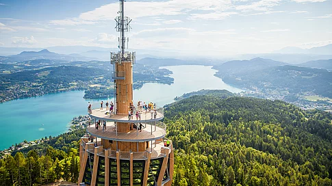 Pyramidenkogel (Flugaufnahmen) 2013-07-05 Aussichtsplattform am Pyramidenkogel im Sommerurlaub in Kärnten