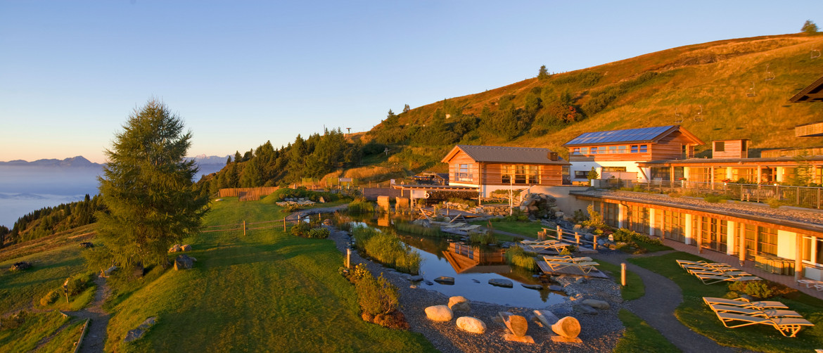 Mountain Resort Feuerberg bei Sonnenaufgang