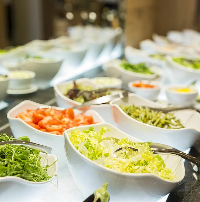 Salatbuffet der Verwöhnpension des Hotel Feuerberg in Kärnten