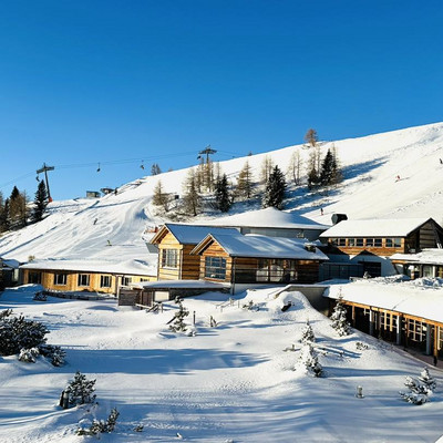 Was für ein Wintertag - die besten Grüße vom Berg ins Tal! #travel #erholungpur #entspannen #österreich #feuerbergmountainresort #feuerberg #fürallegenerationen #wellnesshotel ...