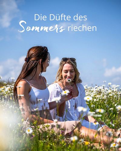 Aufblühen am Feuerberg bald werden wir wieder durch die blühenden Almwiesen wandern, die uns dran erinnern: auch wir sind Natur. Auch wir dürfen wachsen, wandeln, aufblühen.